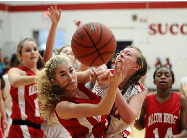 Middle school teams hit the court for second half of season