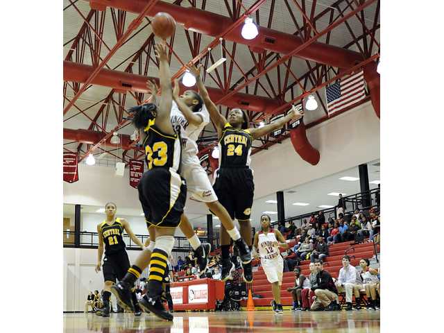 Madison County edges struggling Lady Doggs