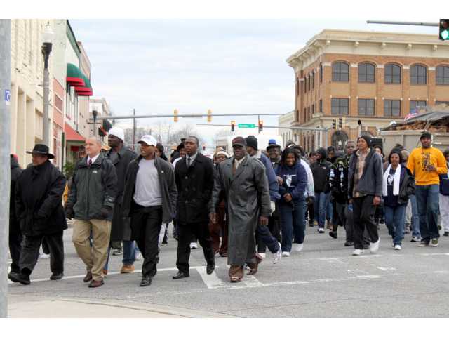 Maynard ‘makes history,’ leads MLK march Monday Maynard ‘makes history,’ leads MLK march Monday