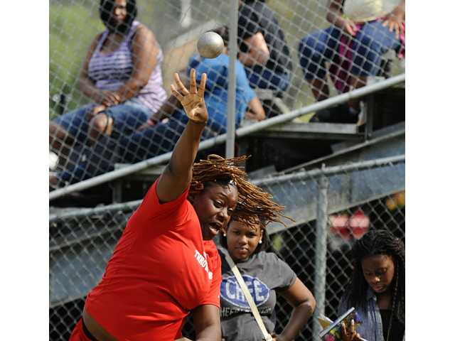 TRACK: Winder-Barrow teams take eighth at Flowery Branch