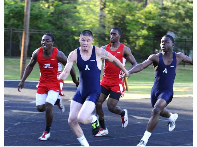 TRACK: Winder-Barrow sweeps head-to-head meet with Apalachee