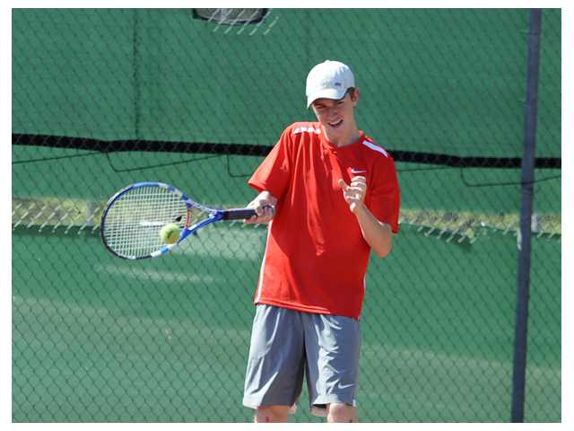BOYS TENNIS: Winder-Barrow state-bound after region tournament wins