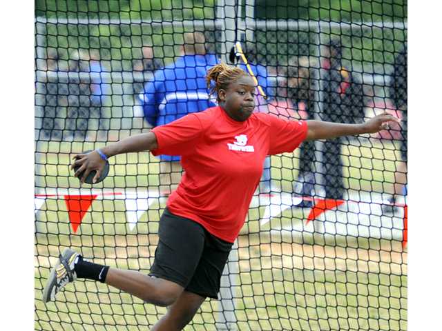 TRACK: Winder-Barrow athletes headed to state after solid day at sectionals