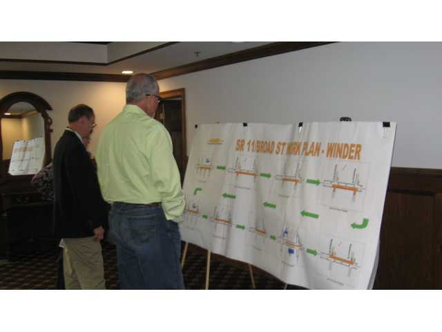 GDOT explains work to citizens GDOT explains work to citizens