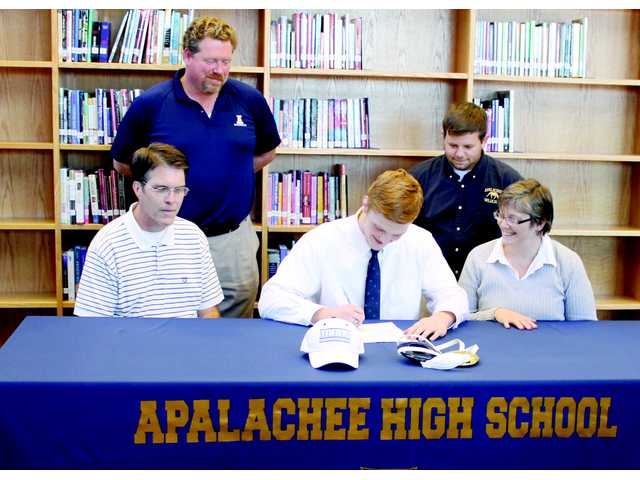 Wildcat wrestler agrees to be a UNC Tar Heel Wildcat wrestler agrees to be a UNC Tar Heel