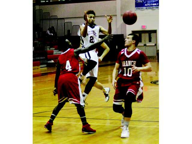 Bulldoggs lose in a close one against Big Red Bulldoggs lose in a close one against Big Red