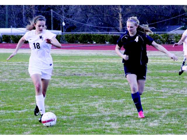 Lady Soccer Doggs prep for region in shutout win Lady Soccer Doggs prep for region in shutout win