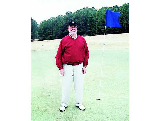 Senior golfers give away cash to lucky man Senior golfers give away cash to lucky man
