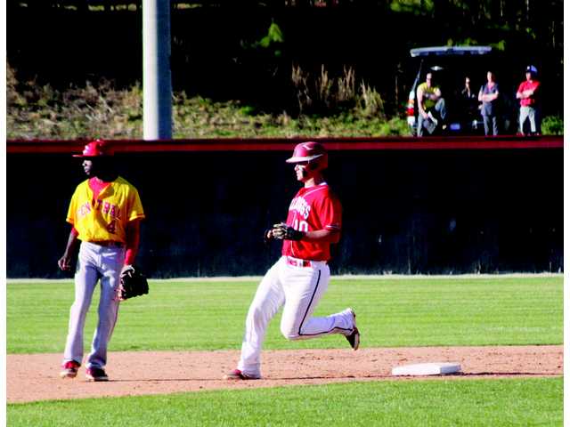 Gonzo one-hits Gladiators in victory Gonzo one-hits Gladiators in victory