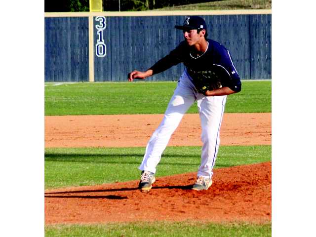Wildcat baseball struggles late in heart-aching losses Wildcat baseball struggles late in heart-aching losses