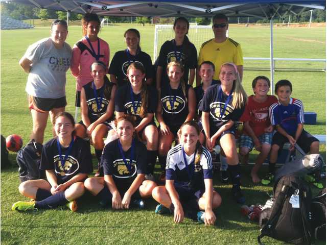 Soccer stars show up in offseason Soccer stars show up in offseason