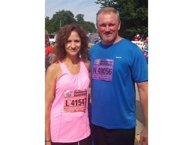 PHOTO GALLERY: Barrow Runs the Peachtree PHOTO GALLERY: Barrow Runs the Peachtree