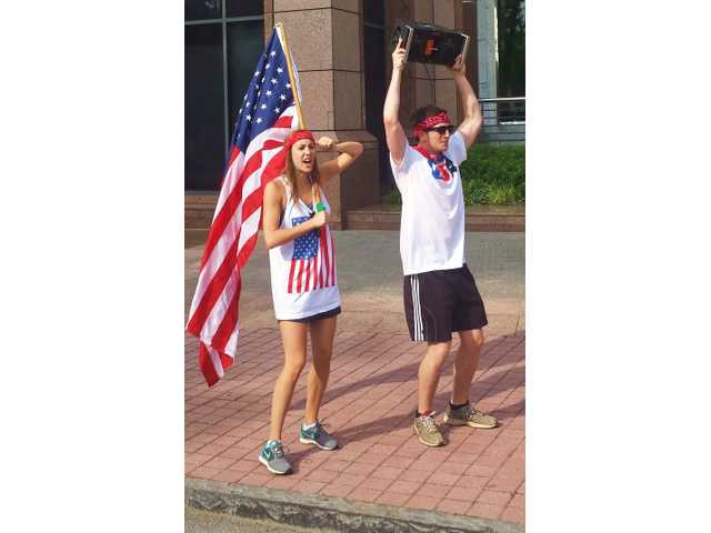 PHOTO GALLERY: Barrow Runs the Peachtree PHOTO GALLERY: Barrow Runs the Peachtree