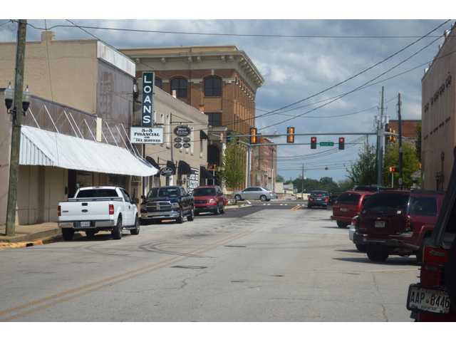 Winder DDA looking for solutions to downtown parking issues Winder DDA looking for solutions to downtown parking issues