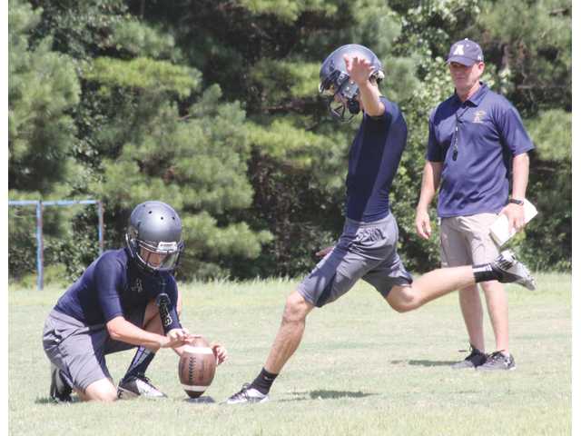 Dual scrimmages await Chee Dual scrimmages await Chee