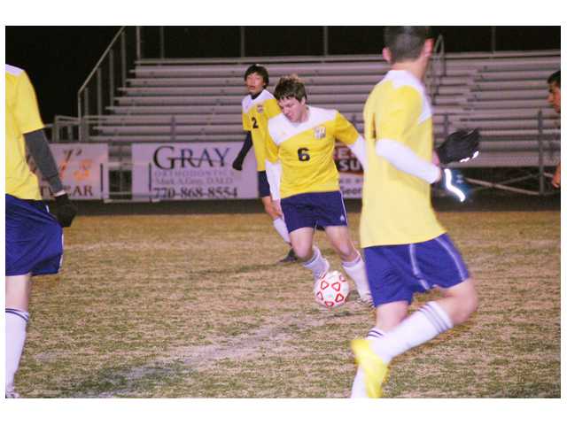 AHS boys win 2-0, girls lose 2-0 at Loganville
