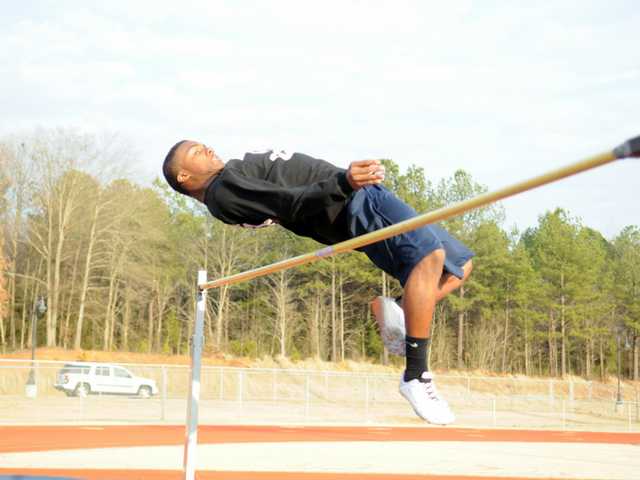 Seven Cats finish first at Monroe track meet