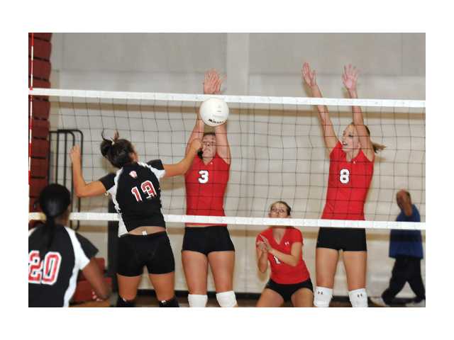 Volley Doggs even region record