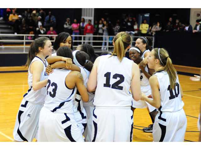 The lady Cats defeat county rivals Winder-Barrow 59-56 Saturday