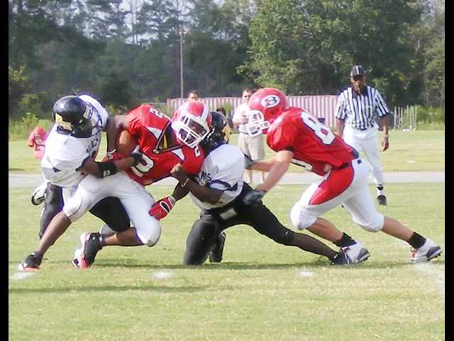 Wildcats hold off Redskins