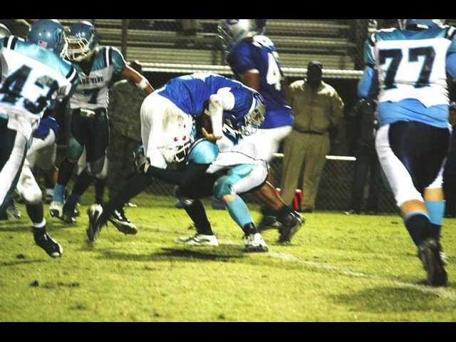 Bears cap Blue Tide winless season