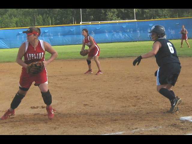 Lady Tide falls to Appling Co. in softball