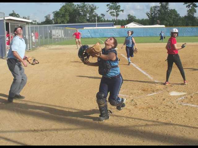 Lady Tide split region games over the week