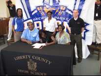 Barham signs with BPC