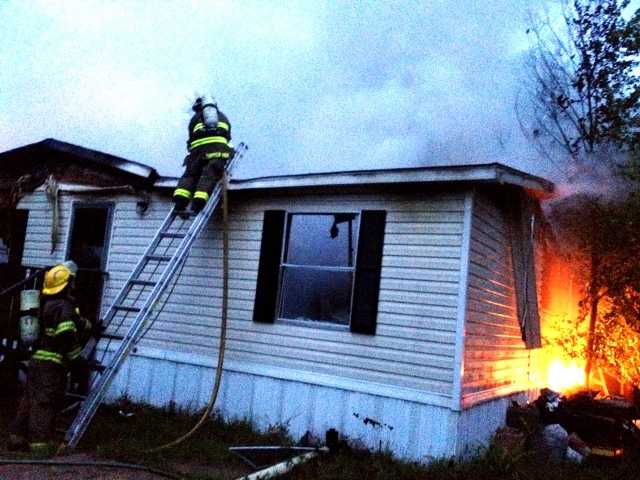 Fire leaves six homeless