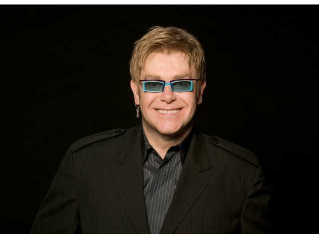 Elton John to play Savannah