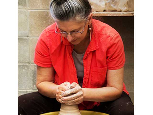 GSU ceramics professor to retire