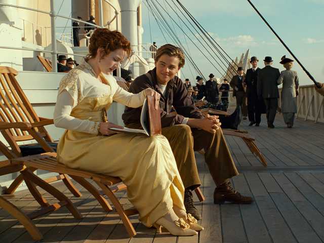 3-D release steers 'Titanic' past $2 billion