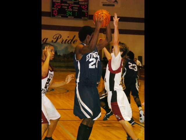 Rebels defeat Mustangs