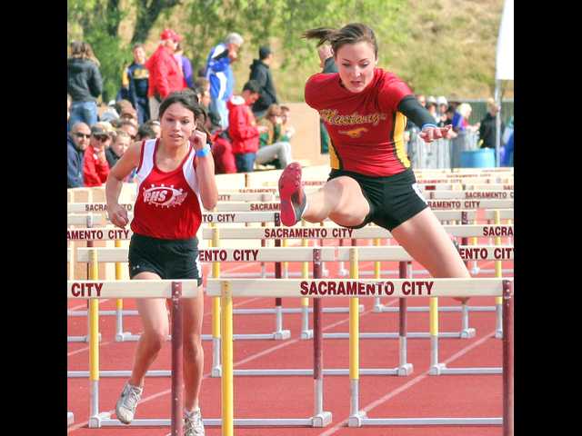 Powell, House Continue Seasons With Trip To State Meet