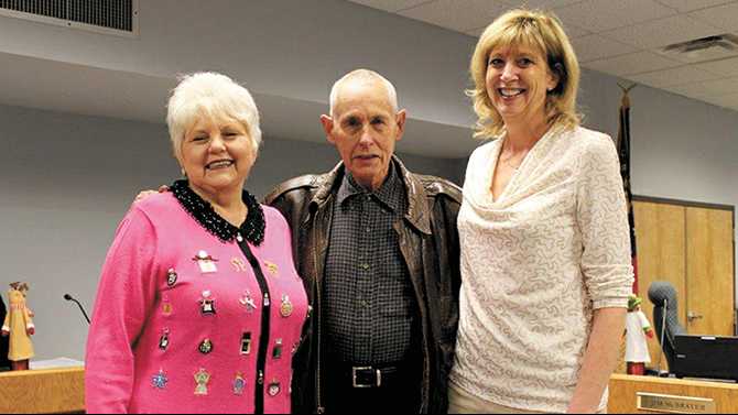  - IMG_0310-three-school-board-members-jean-yontz-don-mckinney-darlene-hotchkiss