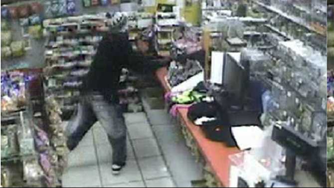 Police looking for gas station robbery attempt suspect