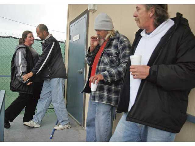 Extra hours: SCV shelter stays open during rain