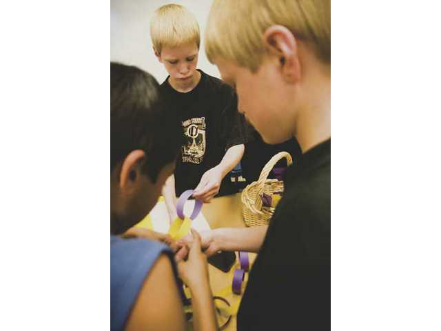 Chain of Kindness: Linking kids together