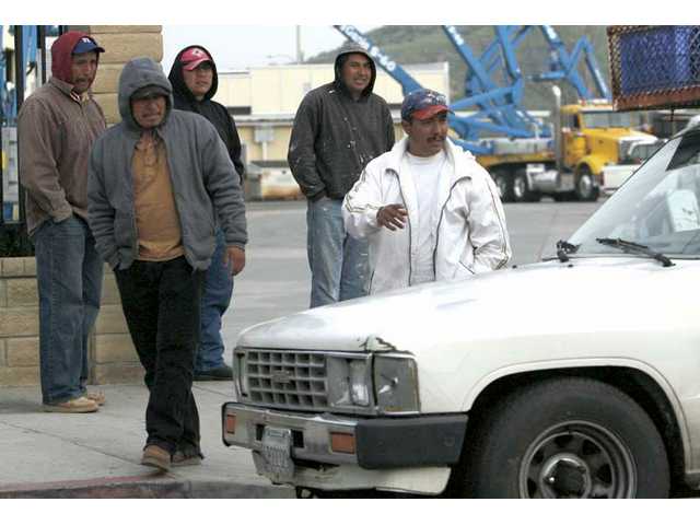 [Image: 0207_news_day_laborers_fr_1.jpg]