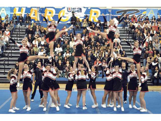 Top honors for Hart cheerleaders