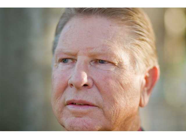 Mud, blood, bronze and valor: Vietnam vet receives medal after 40-plus years