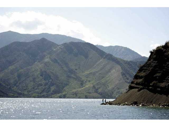 Updated: Pyramid Lake open again
