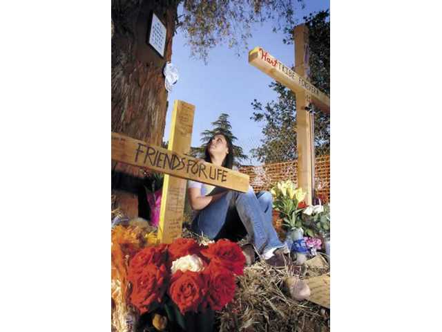 Hundreds remember former Hart student killed in crash