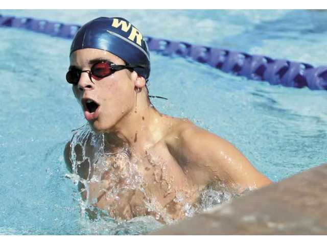 Swimmers set table