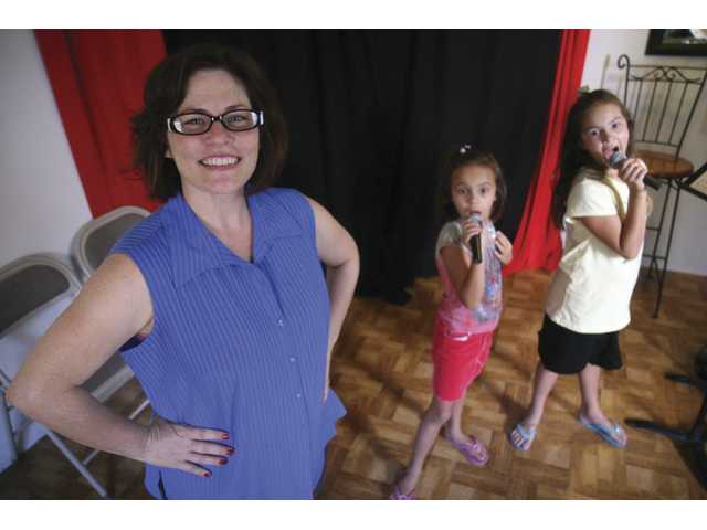 Boosting confidence with song