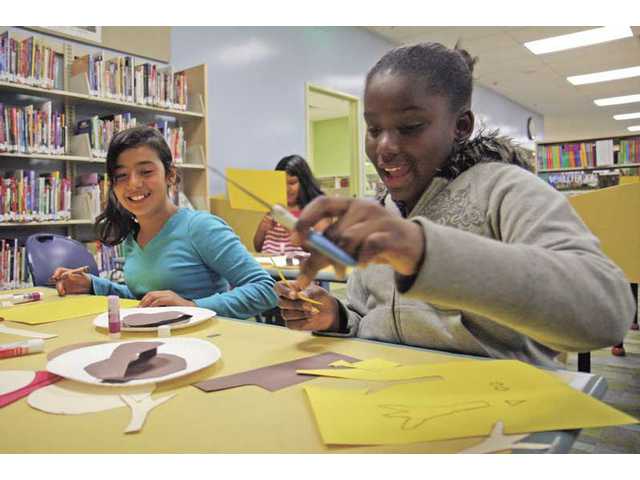 Drawing kids into books