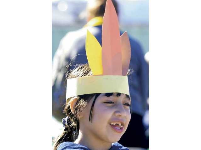 Hundreds thankful for feast at Newhall Bicycle