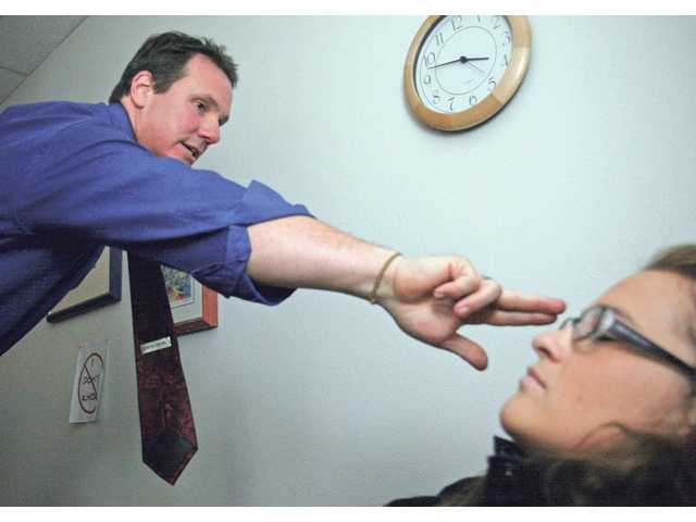 A hypnotic way to work out issues
