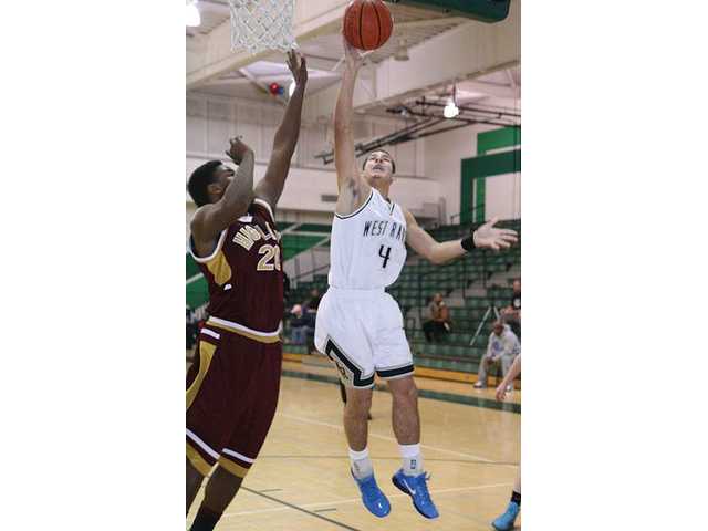 Prep basketball: ’Cats clutch in the fourth