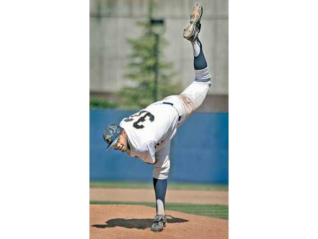 COC baseball: Cougars carry it on